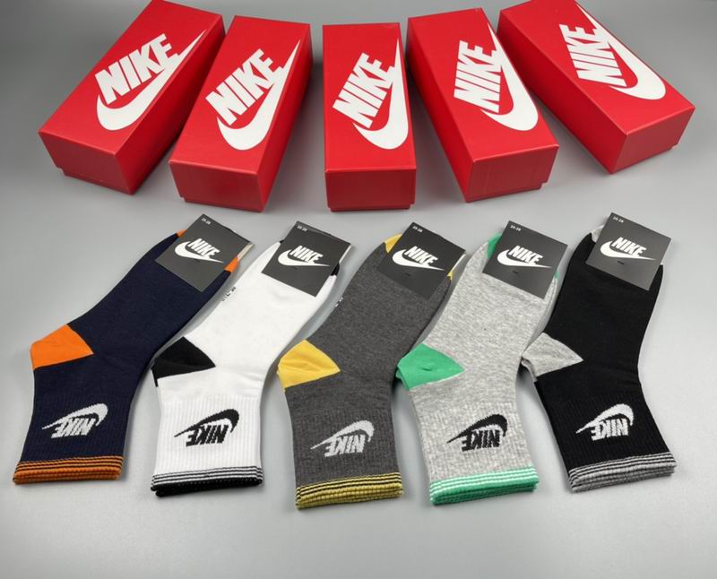 Nike Socks 32